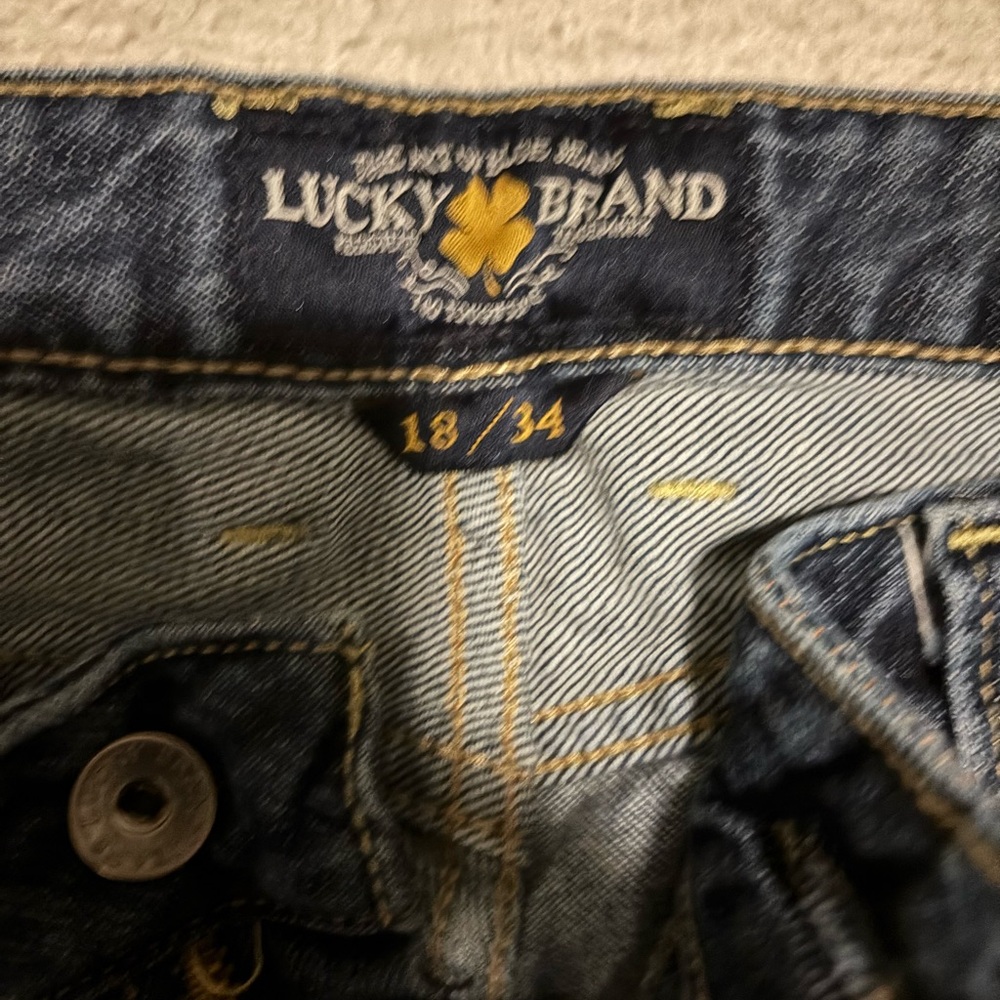 Lucky Brand Woman’s Dark Blue Denim Jeans